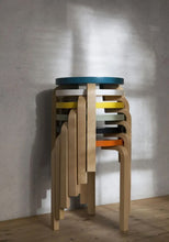 Load image into Gallery viewer, Stool E60 - birch