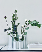 Load image into Gallery viewer, Nuage Vase - medium light silver