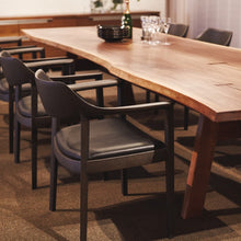 Load image into Gallery viewer, Ippongi Pillar Table - walnut
