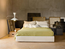 Load image into Gallery viewer, Lampe de Marseille - white
