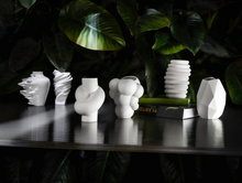 Load image into Gallery viewer, Node Vase - 14cm Matt White
